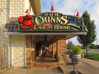 Image of Bob Chinns Sign, Bob Chinns Wooden Sign, Signs Wheeling, IL, Gold Leaf Signs Chicago
Bar Signs